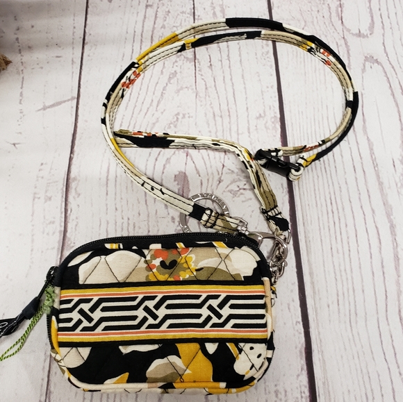 NWT Vera Bradley Tech Case - Picture 3 of 4